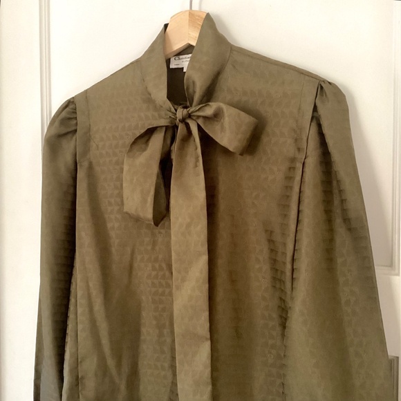 Christian Dior Vintage Olive Green Neck Bow tie Blouse size 6 Logo Old Money - Picture 4 of 16